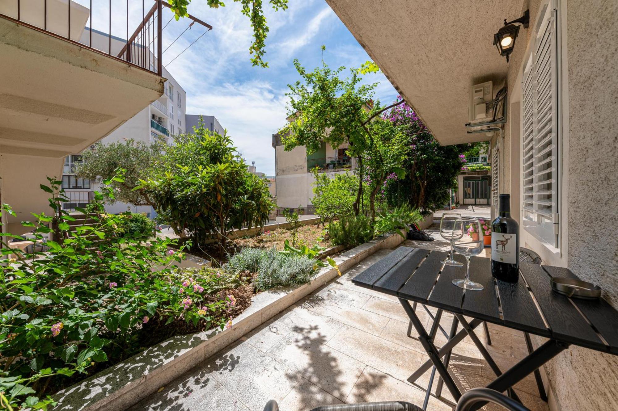 Apartman Biljana Makarska Bagian luar foto