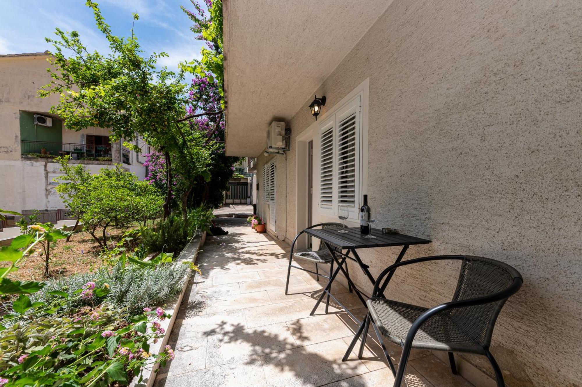 Apartman Biljana Makarska Bagian luar foto