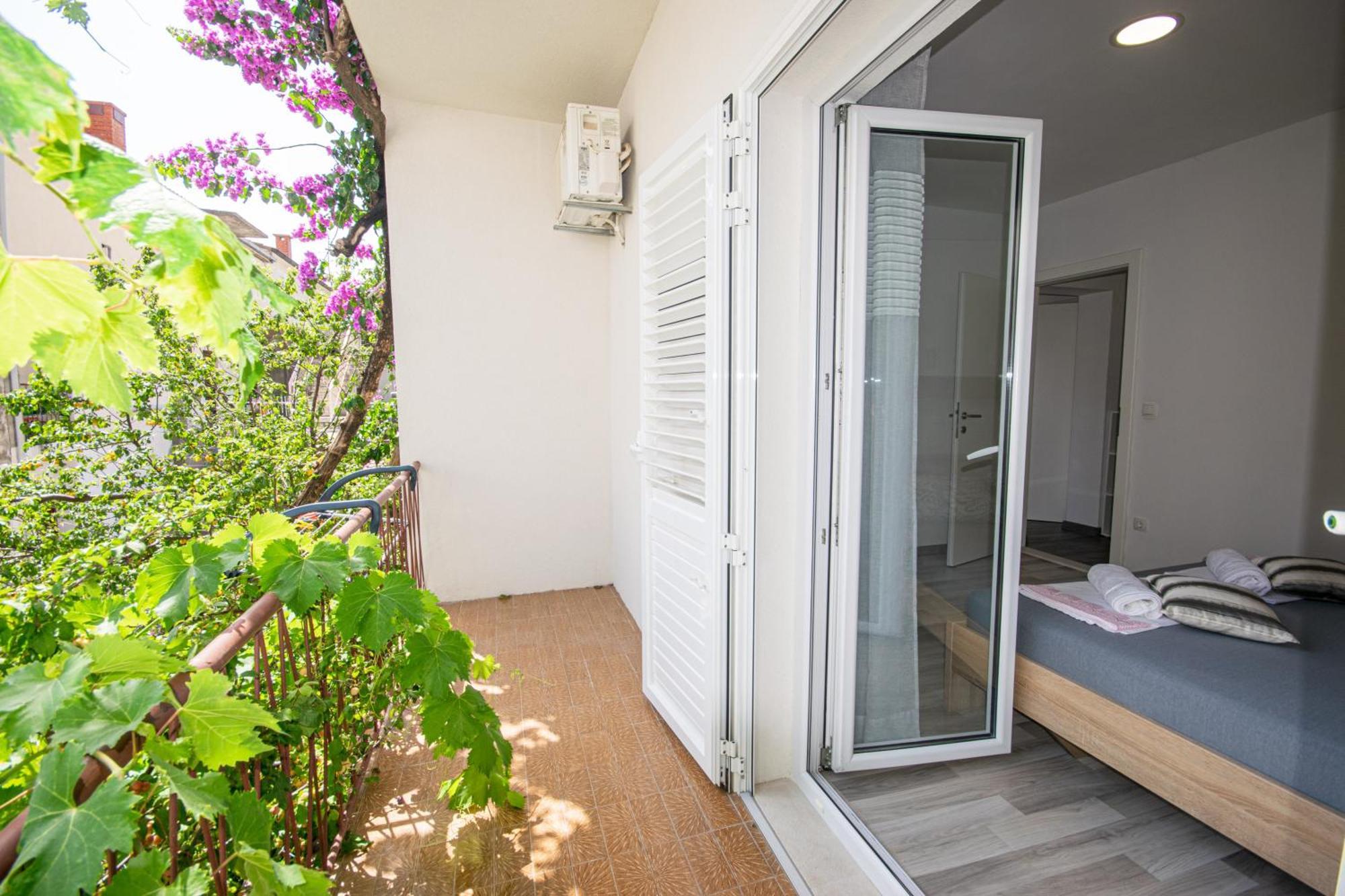 Apartman Biljana Makarska Bagian luar foto